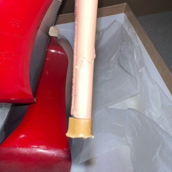Christian Louboutin gorgeous heels!! - Picture 5 of 8
